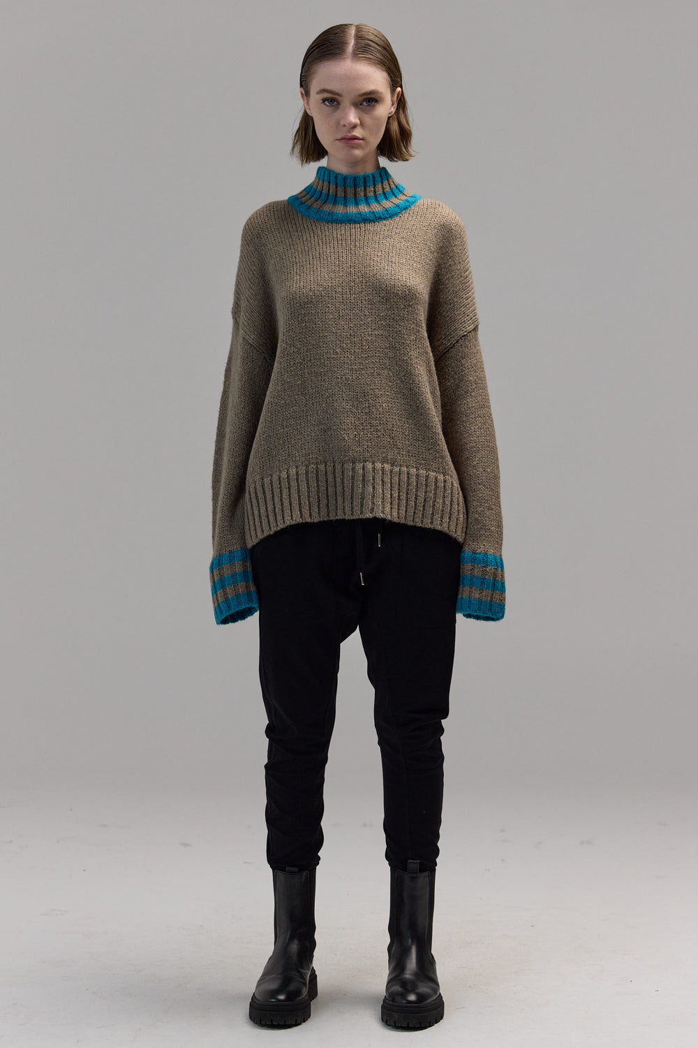 Desire Sweater - Dark Grey / Aqua