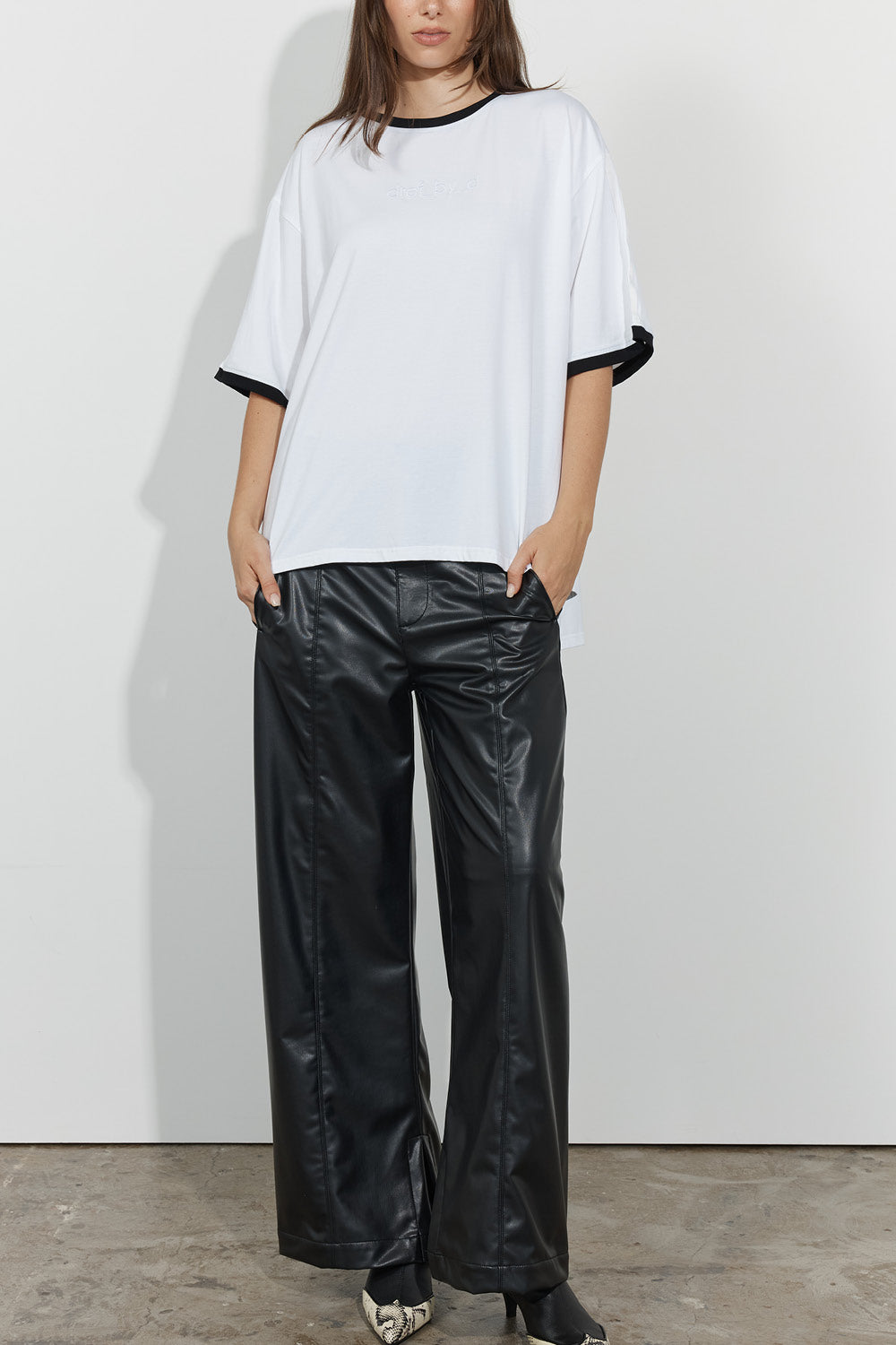 Contra Tee - Ivory