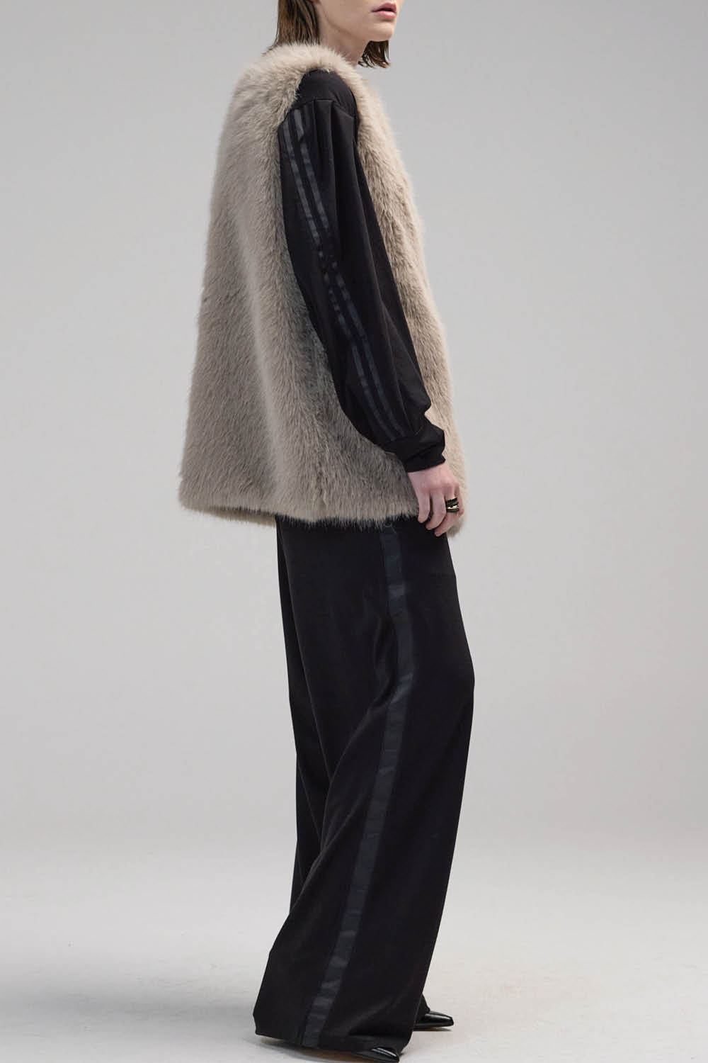 Nimbus Faux Fur Vest - Taupe
